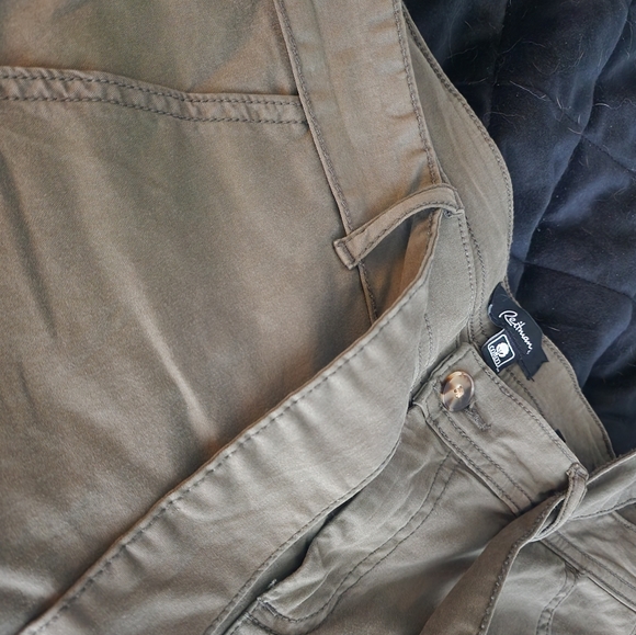 2 Pair of Pants - Picture 4 of 11